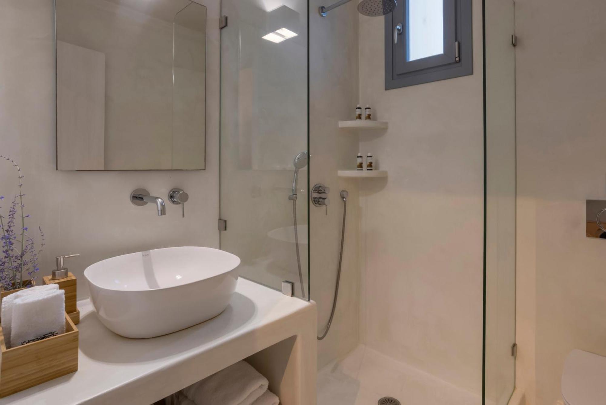 Villa Dione, Private Pool & Seaview By Naxos Dunes Kastrákion Екстериор снимка
